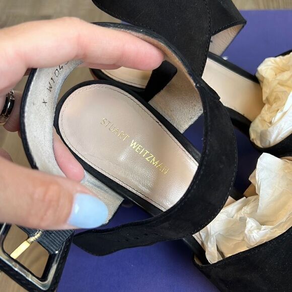 Stuart Weitzman $435 Savvy Side Buckle Black Nubuck Sandals Women’s 8.5 - Picture 5 of 11